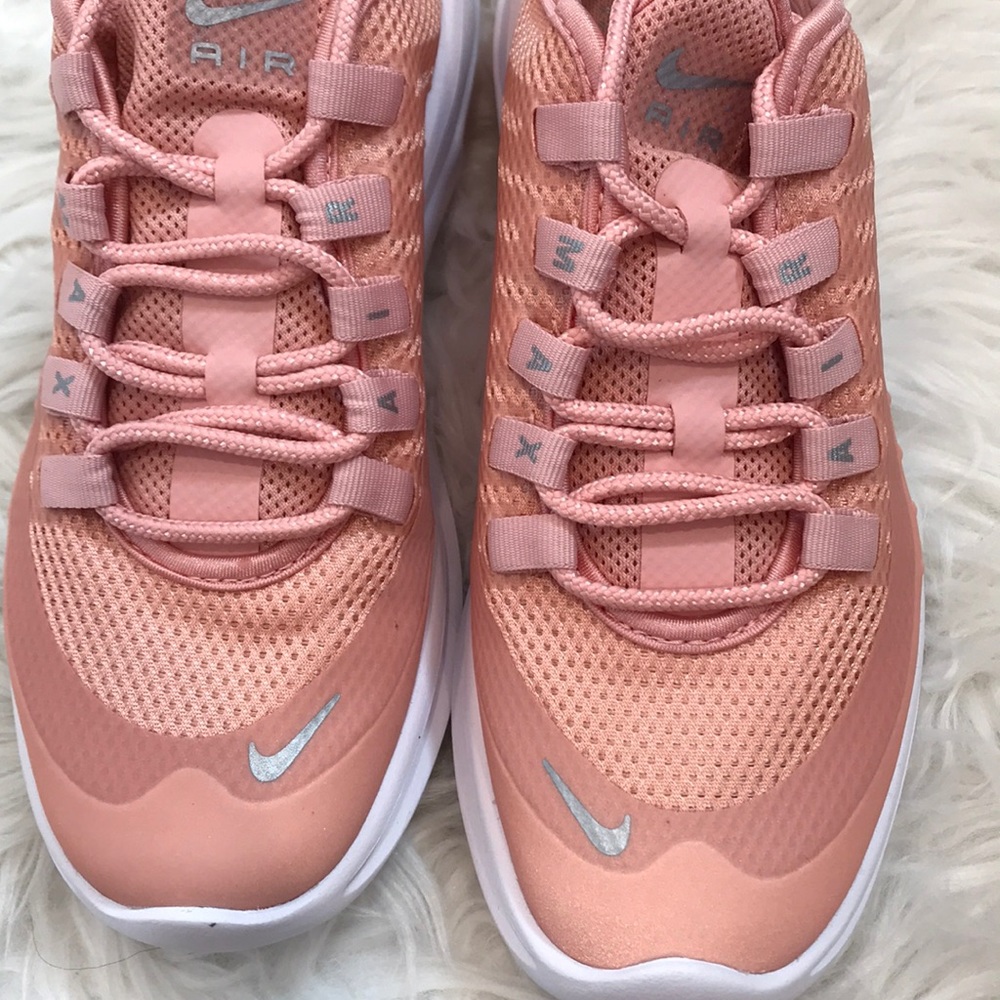 🌸 women’s Nike Air Max shoes🌸 - Picture 5 of 7